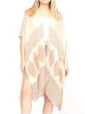 Tom & Eva Sheer Geometric Beach Cover-Up in Ivory and Peach